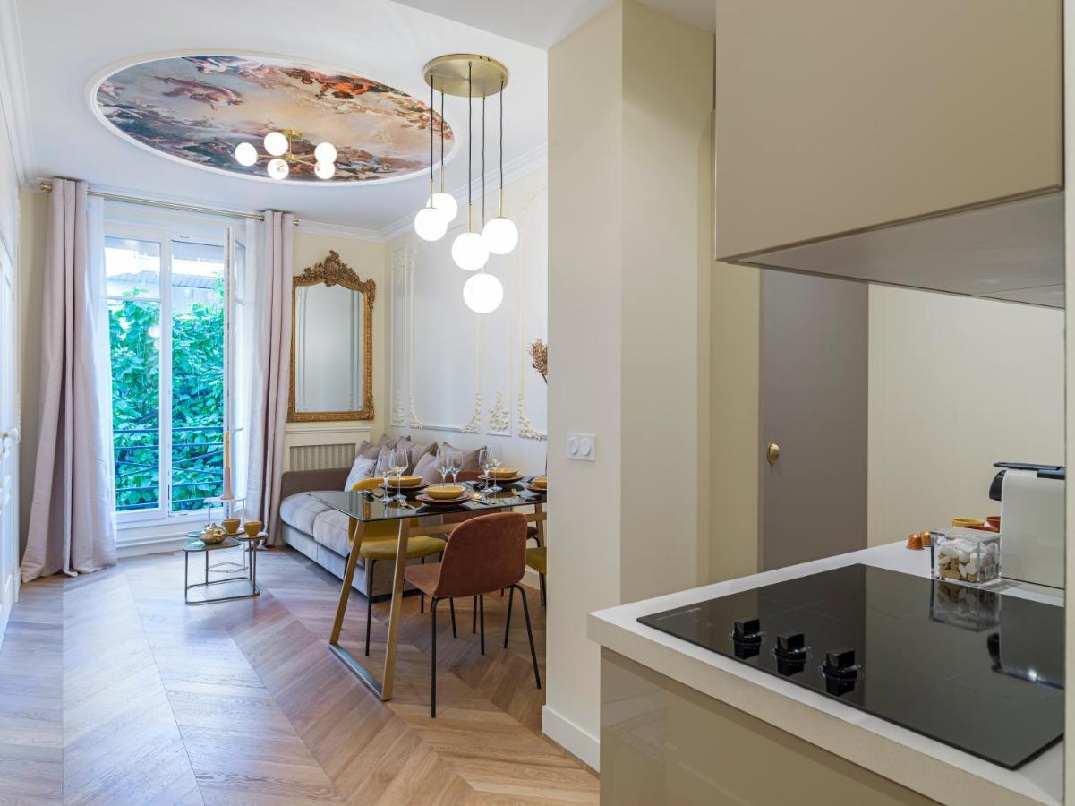 The Gatsby Suite Paris Exterior photo